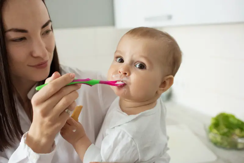 how to introduce solids to babies