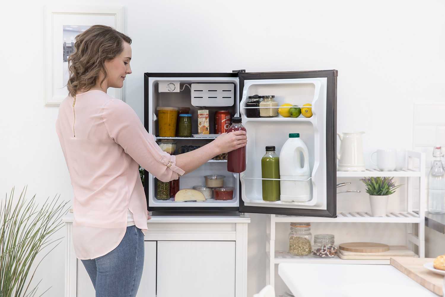 The Best Mini Fridge for Breast Milk Storage Needs